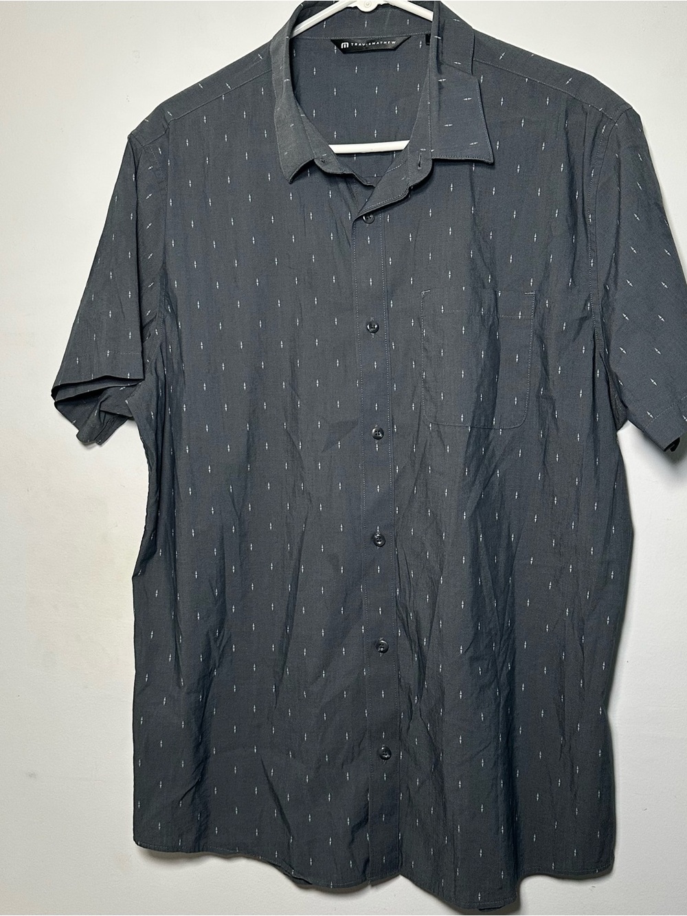 TravisMathew Men’s Gray Short Sleeve Button Front Shirt Geometric Print - Picture 4 of 15
